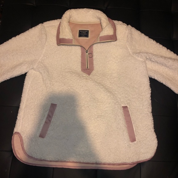 Abercrombie & Fitch Sweaters - Abercrombie and Fitch Fleece Pullover
